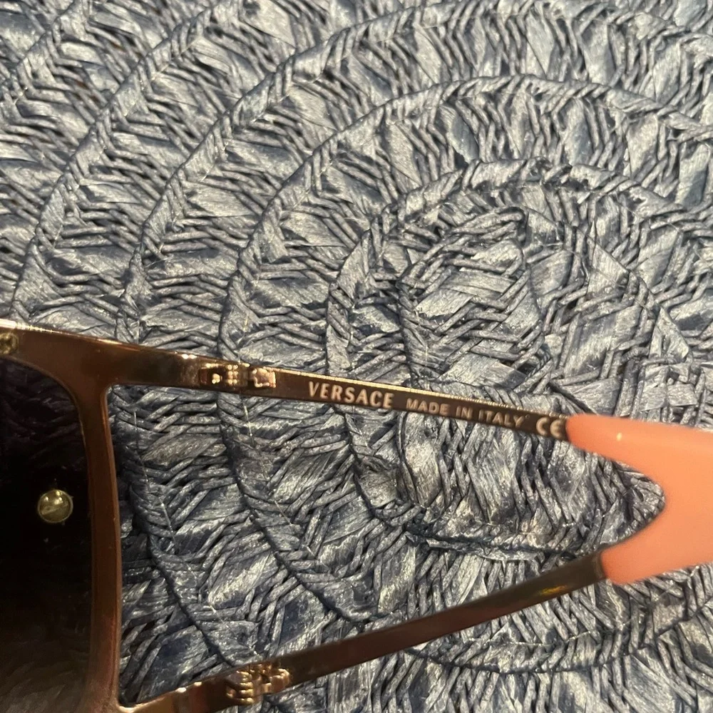 Versace Stylish Pink and Black Sunglasses - Picture 3 of 9